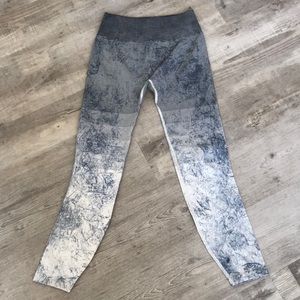 Lululemon Ebb to Train Wash Tight Legging (size 8)